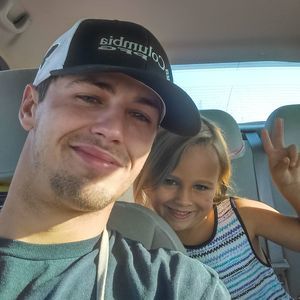 Meet your Posher, Dustin